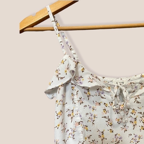 GARAGE Floral Frilly Crop Top - Picture 4 of 8